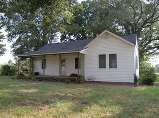 912 River Siloam Rd, Siloam, NC 27047