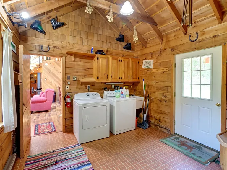 Laundry Room Cabinet