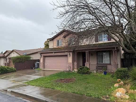 2nd image of 637 Winchester Ct