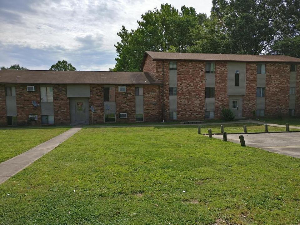 1st image of 6 Village Dr APT 2