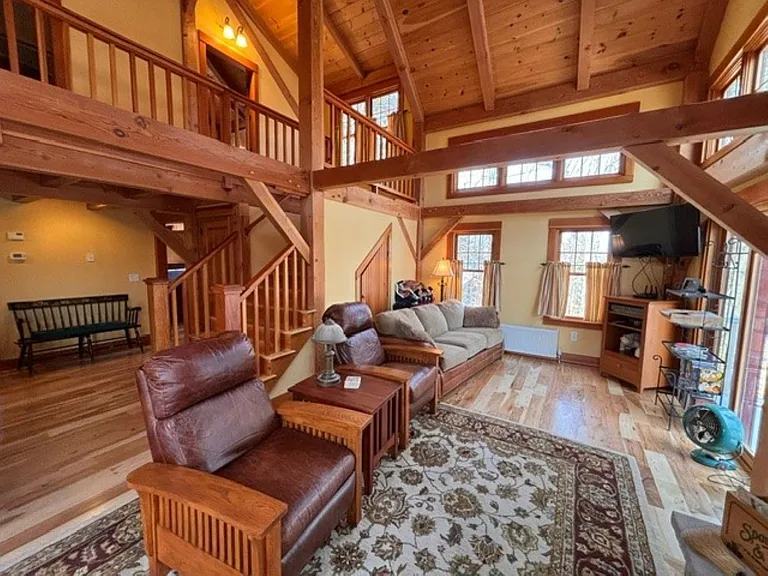 62 Heights Rd — Photo 23