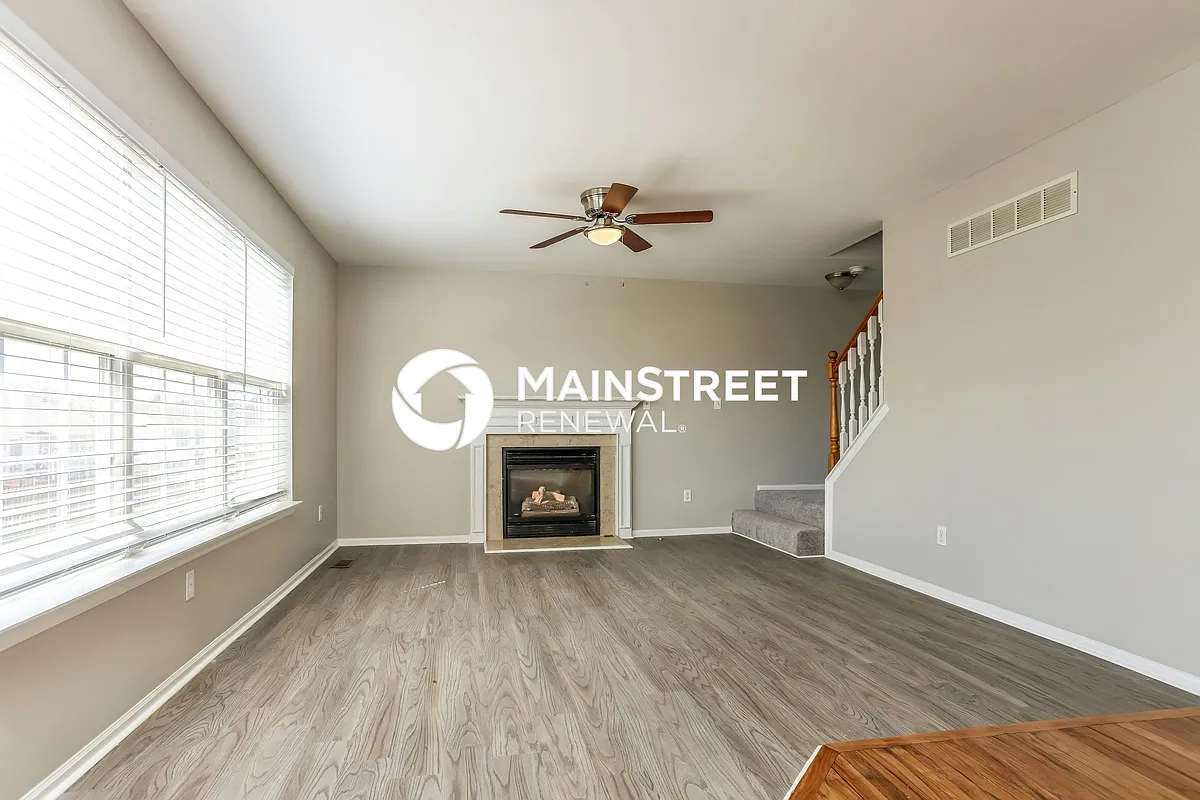 Living Room - 40 Bay Hill Dr
