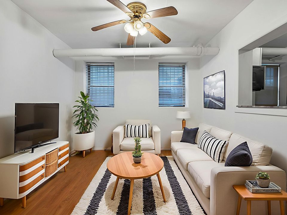 1st image of 217 44th St APT 1