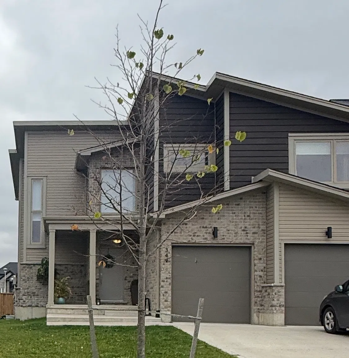 349 Edgevalley Road London — Photo 1