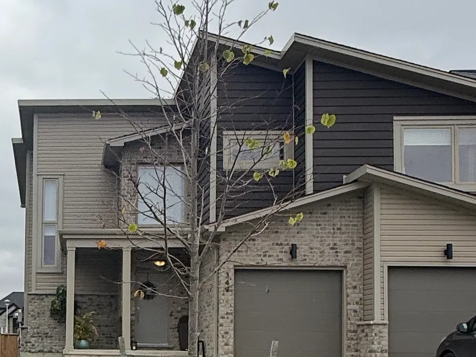 349 Edgevalley Rd