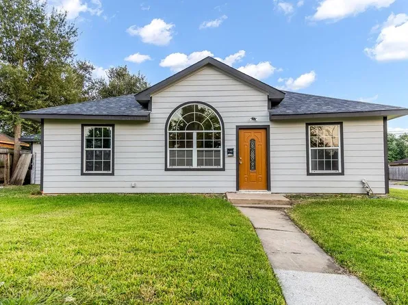 2302 Norman St, Pasadena, TX 77506