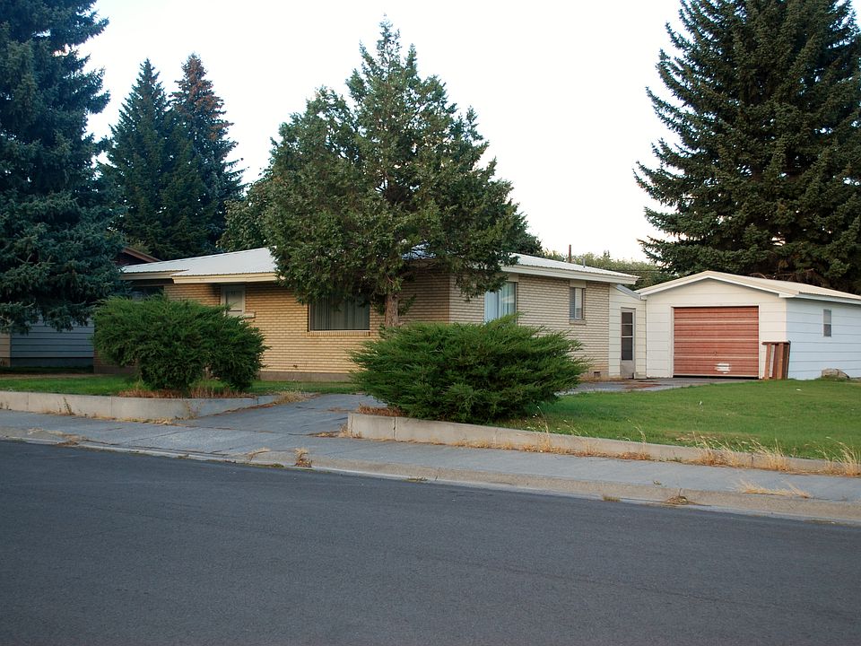 side view of property