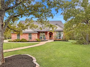 16717 Windy Ryon Rd, College Station, TX 77845