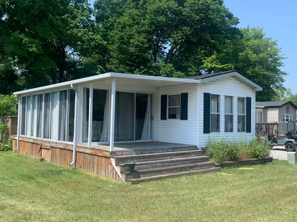 490 Empire Rd #Sha037, Pt Colborne, ON L0S 1R0