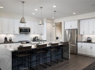 39301 Saddle Dr, Palmdale, CA 93551