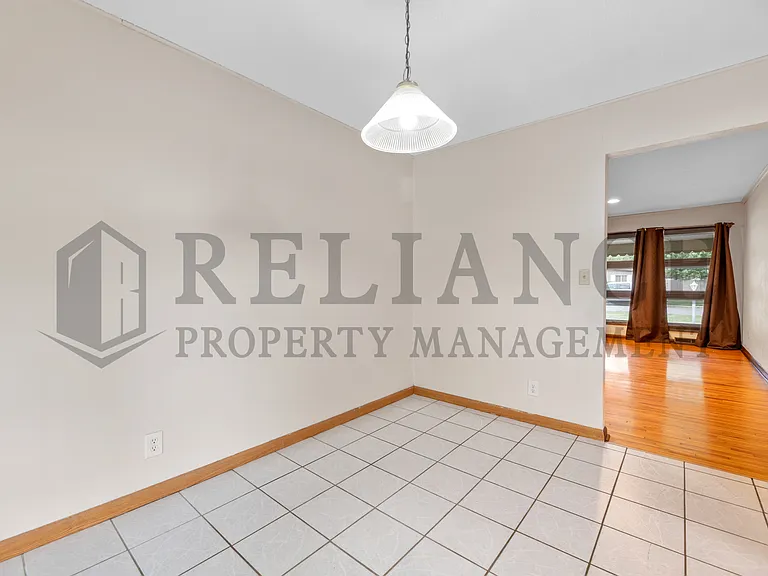 614 N Brownthrush Ln — Photo 17