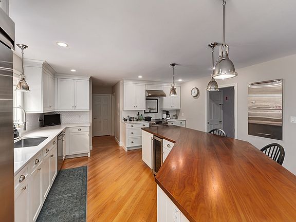 4th image of 19 Appleton Ln
