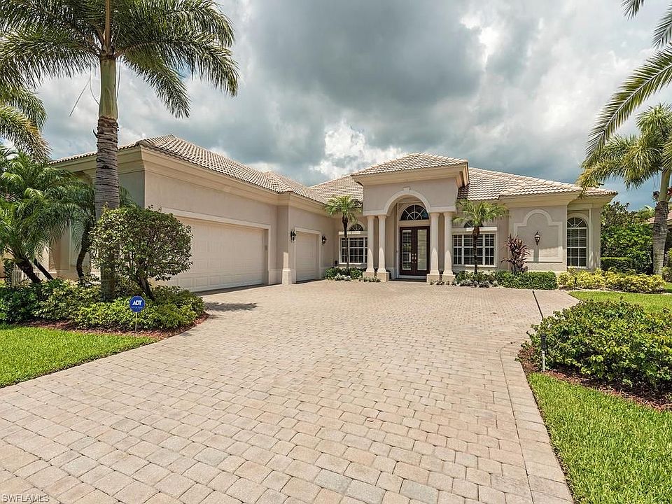 1st image of 988 Glen Lake Cir