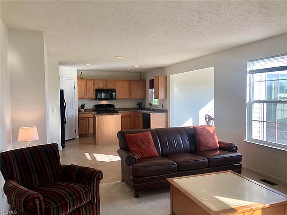 2nd image of 9744 Creekside Way