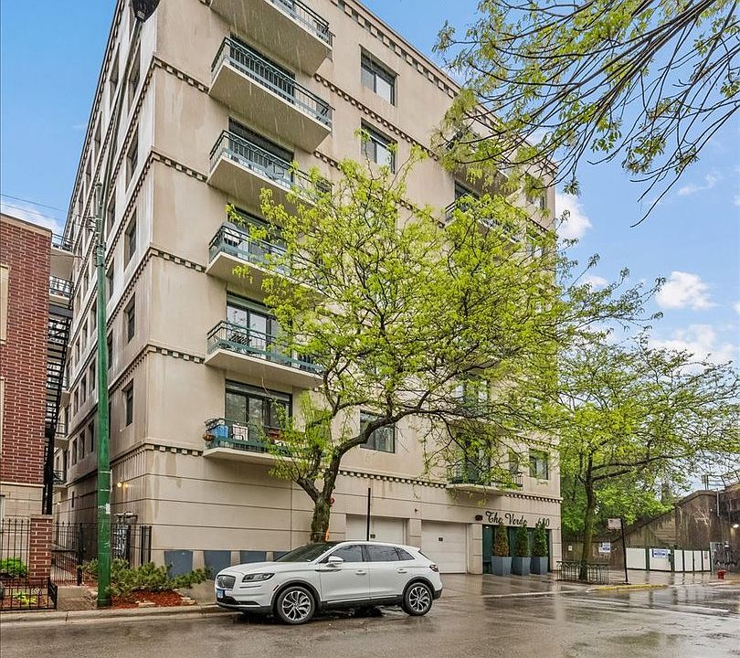 1st image of 680 N Green St APT 605