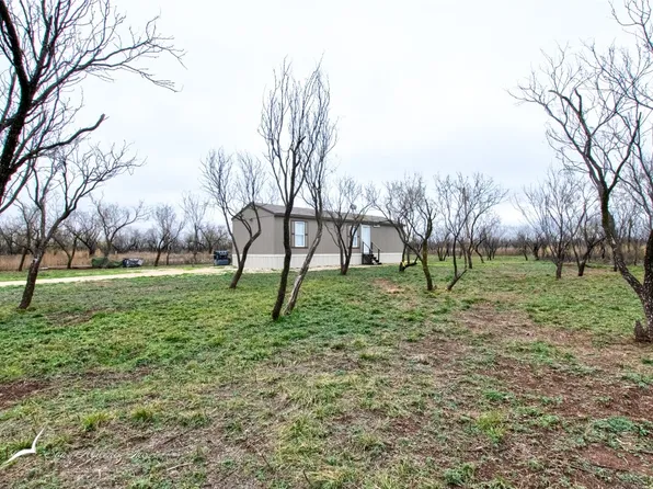 415 4th St, Anson, TX 79501