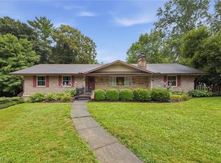 1807 Hanley Rd W, Mansfield, OH 44904
