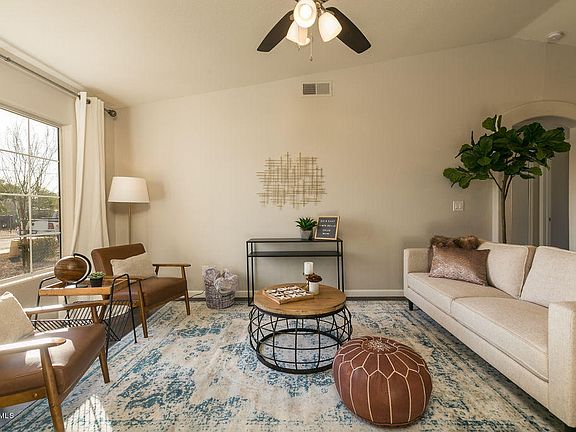 2nd image of 2618 E Campo Bello Dr