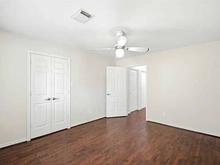 1702 Fantasy Woods Dr — Photo 35