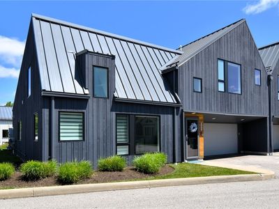 2422 Richmond Rd, Beachwood, OH, 44122