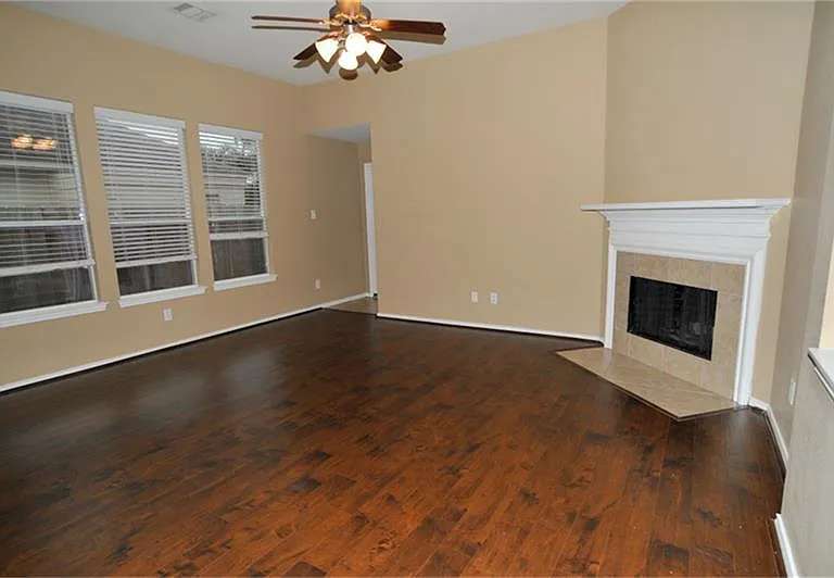 872 Rock Harbor Ln — Photo 6