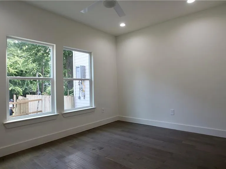 705 Harris Ave #C — Photo 43