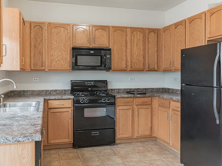3379 Bradbury Cir — Photo 14