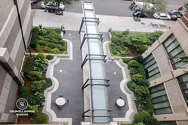 Rented by Coldwell Banker Warburg