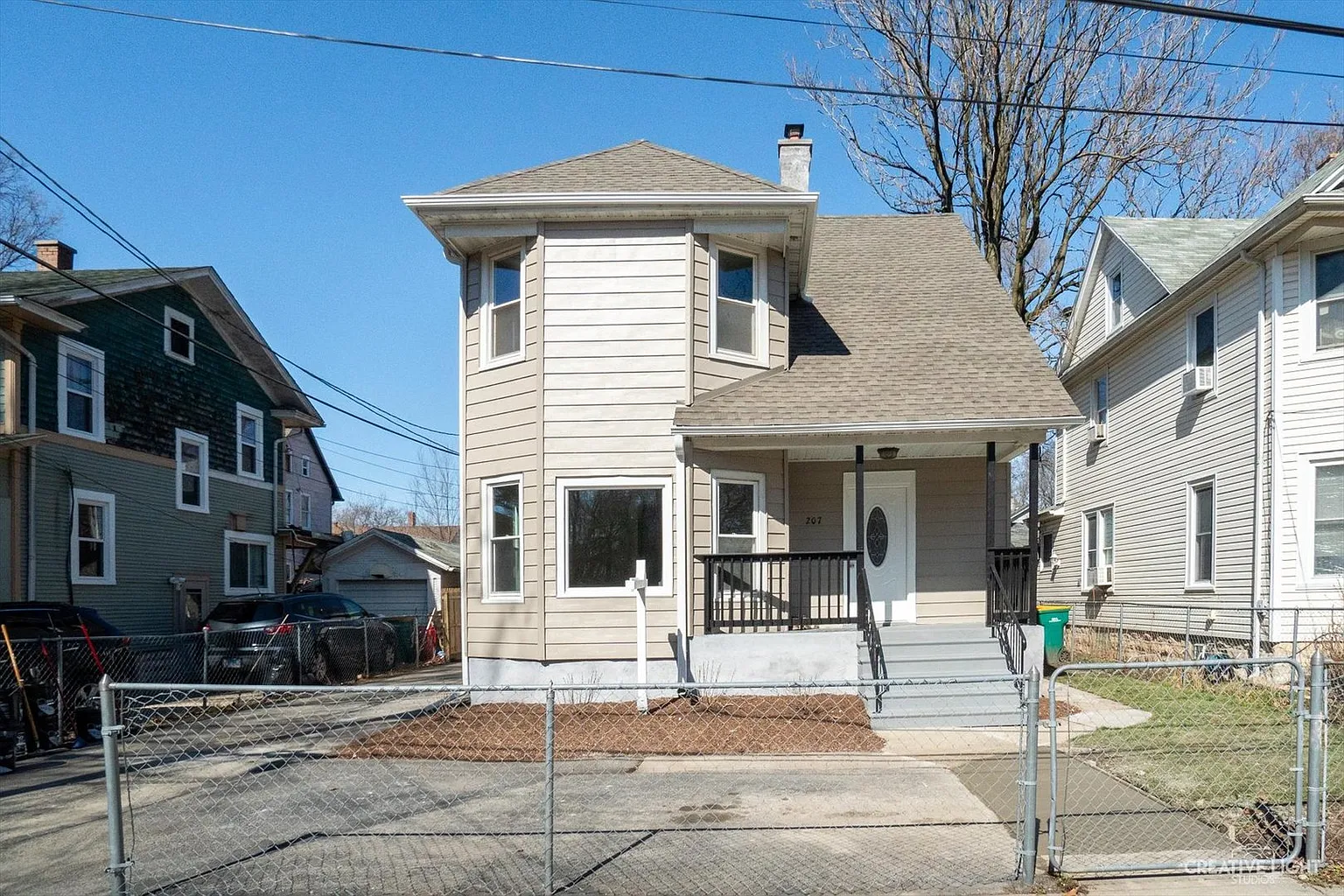 207 Sherman Ct photo 1