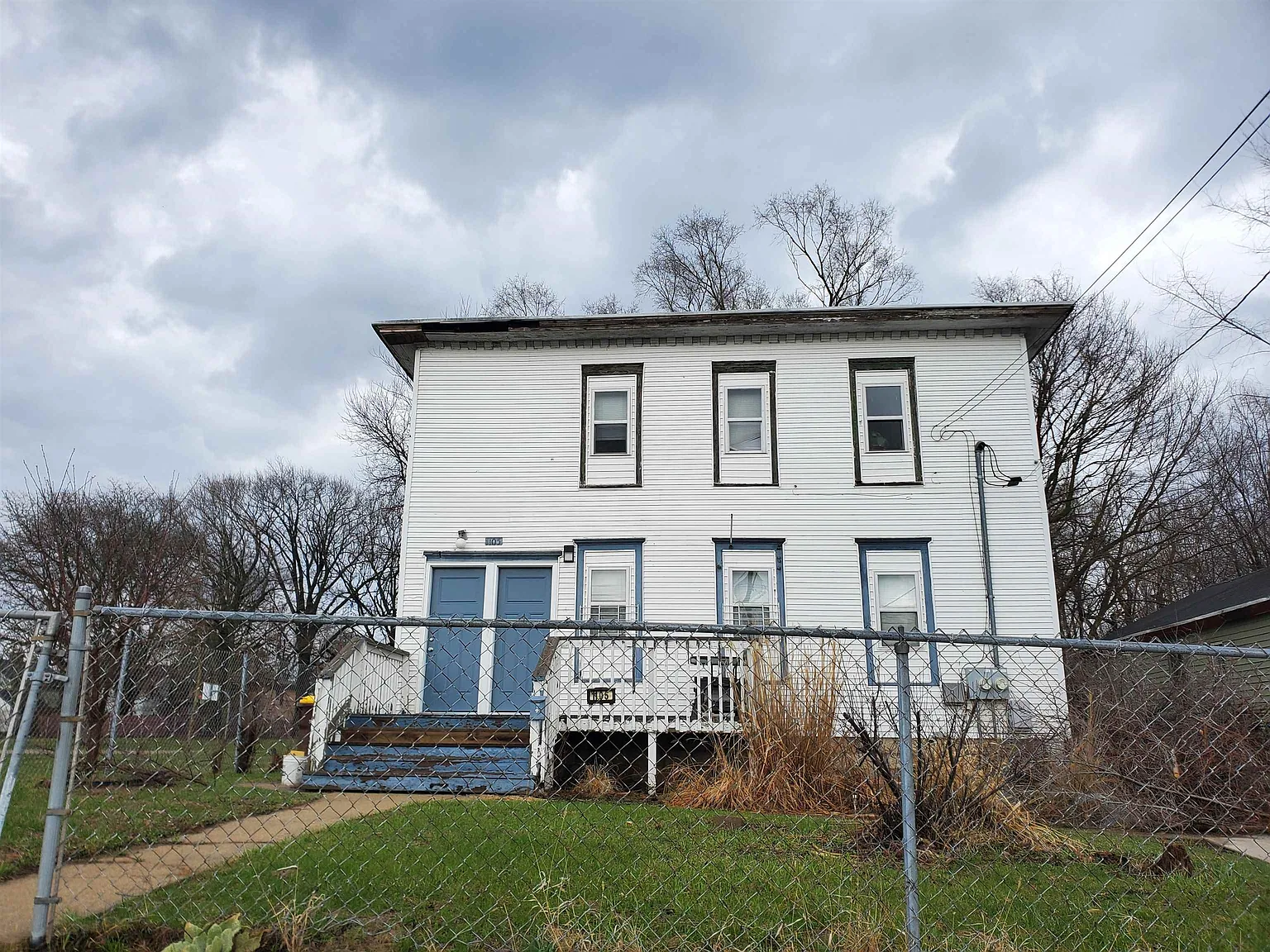 1105 N Horsman St photo 1