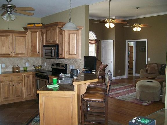 5th image of 1836 Ferndale Dr