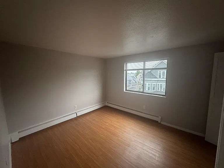 25 Hamilton Ave #14 — Photo 4