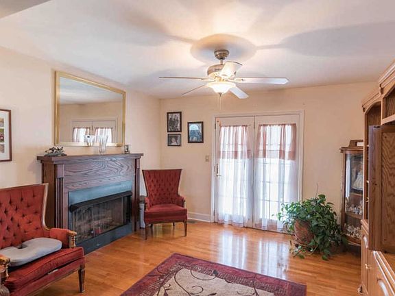 5th image of 1409 Blackwell Dr