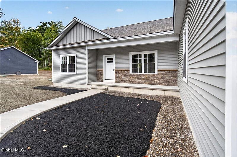 4th image of 10 Wolfe Road