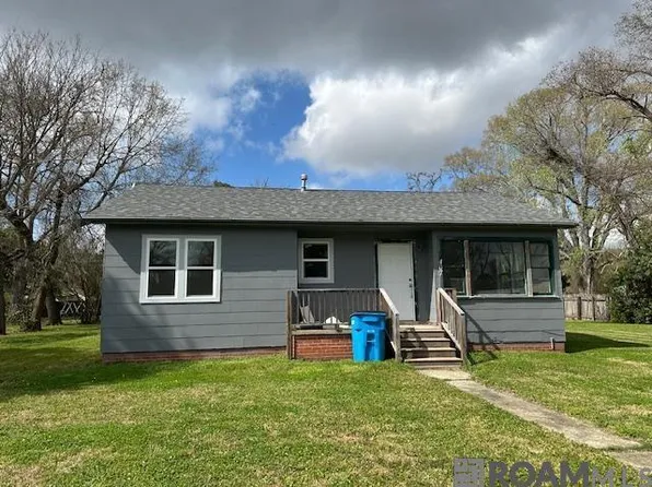407 Olinde St, New Roads, LA 70760