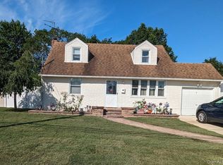 2272 Oxford Street, East Meadow, NY 11554
