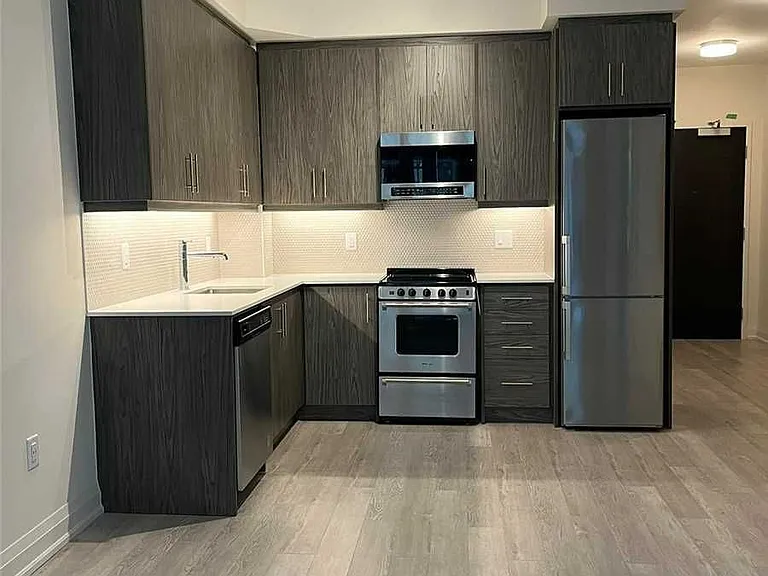 212 King William St #512 — Photo 2