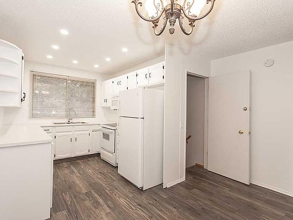 4th image of 1852 S Lynnover Rd SE