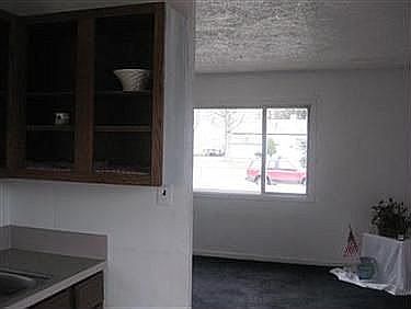 3rd image of 4135 Riverview Ln