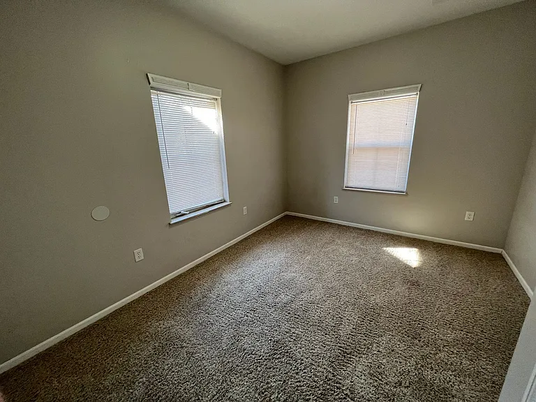 1126 Bertrand St #8 — Photo 9