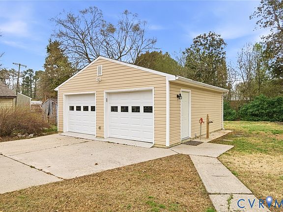 2nd image of 8107 Laurel Spring Rd