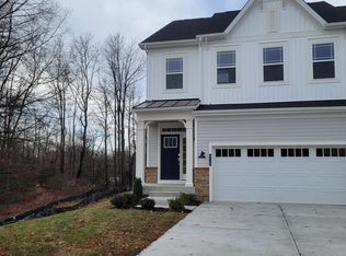 515 Waters Landing Dr, Essex, MD 21221