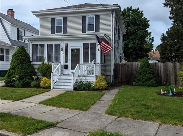 37 Norman Ave, Cranston, RI 02910