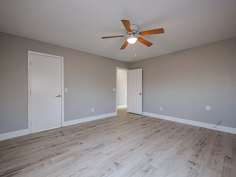 3385 E Longhorn Dr — Photo 26