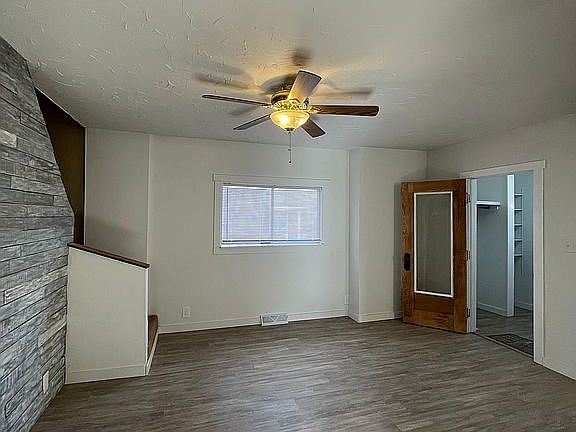 4th image of 606 Tallmadge Rd