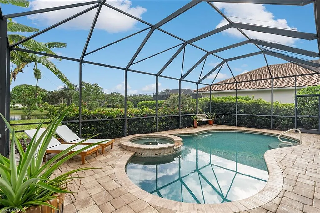 2 bed, 2.0 bath, 1987 sqft, $9,000 — Photo 2