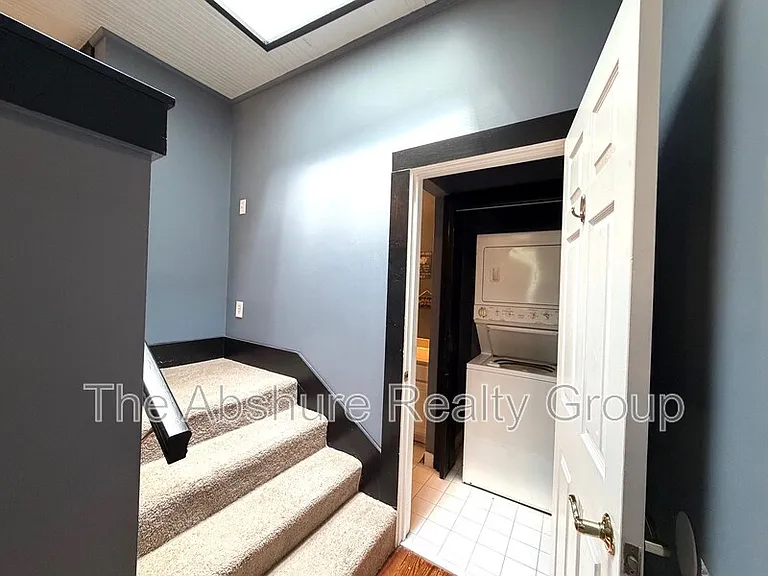 523 E Broad St #A-1 — Photo 16