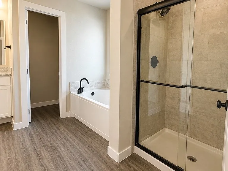2617 Ivy Ct — Photo 15