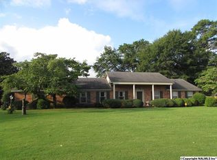 2509 Lakeview Dr SE, Decatur, AL 35601