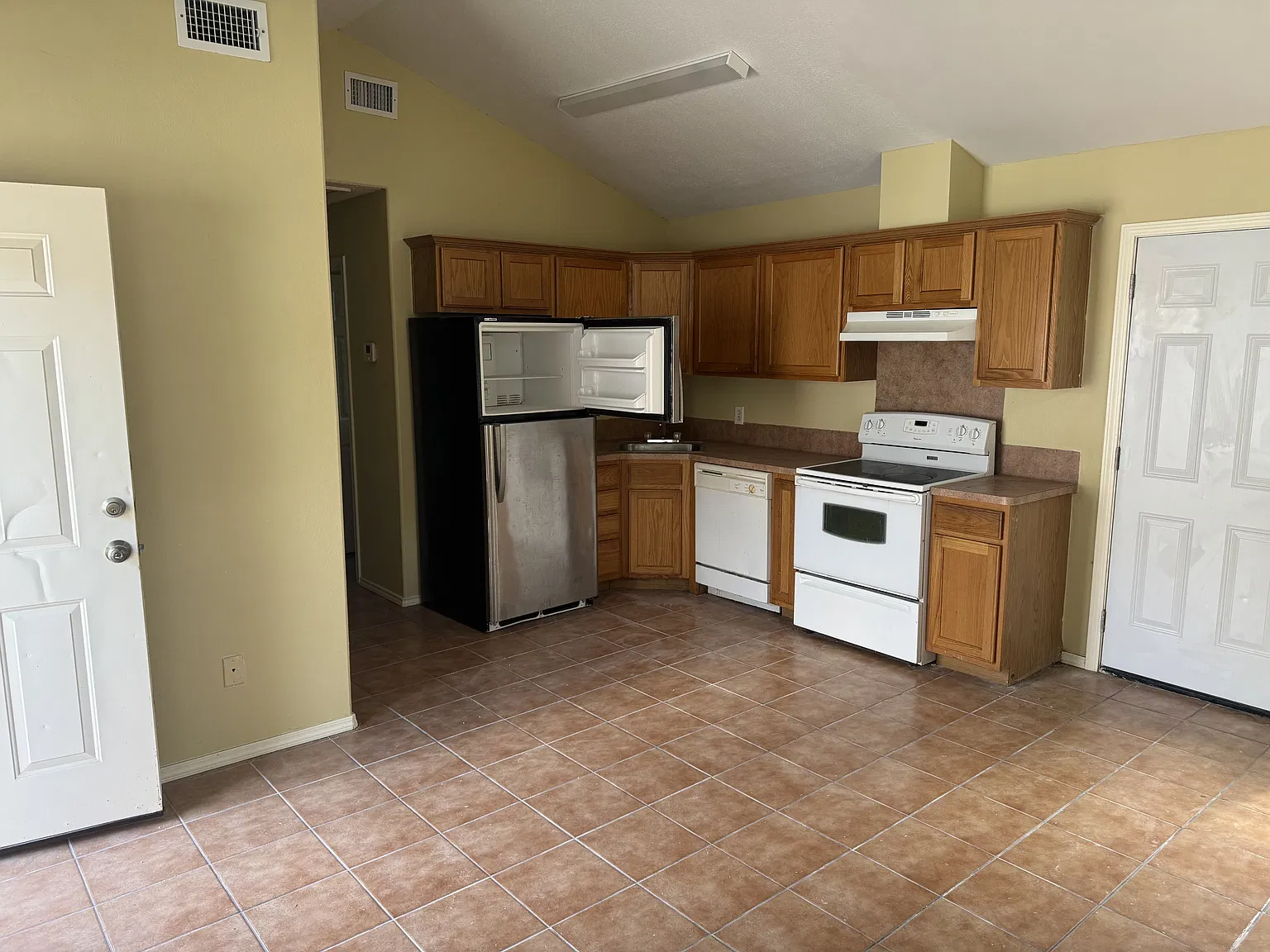 2711 Presidio Drive - 1 — Photo 3